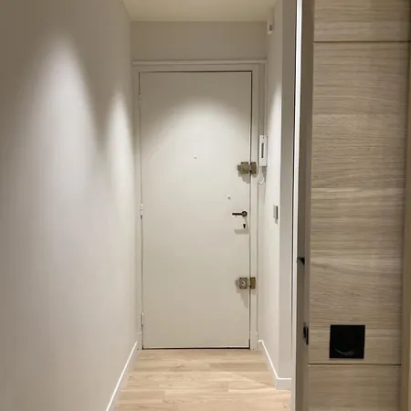 Beau 2 Pieces A Cannes, 4 Couchages Refait A Neuf, 15mn A Pied Du Palais Des Festival Apartman Cannes